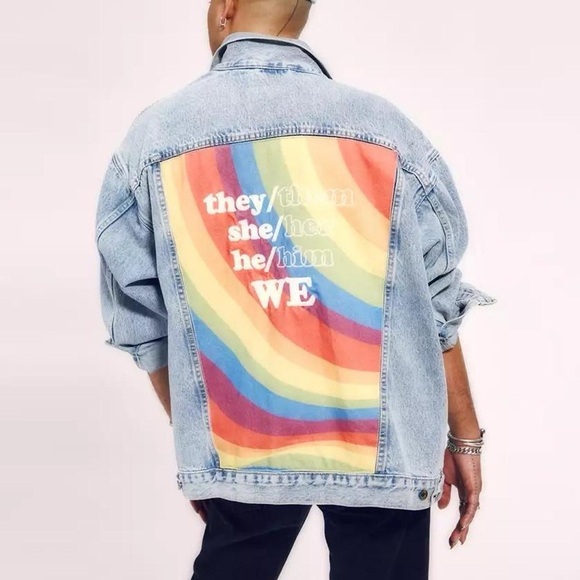 Levi's Pride Liberation Trucker Rainbow
Jean Denim Jacket - Picture 1 of 7